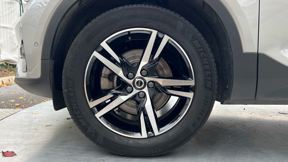 Used Volvo XC40 2023 for sale - 76540053: Photo 25