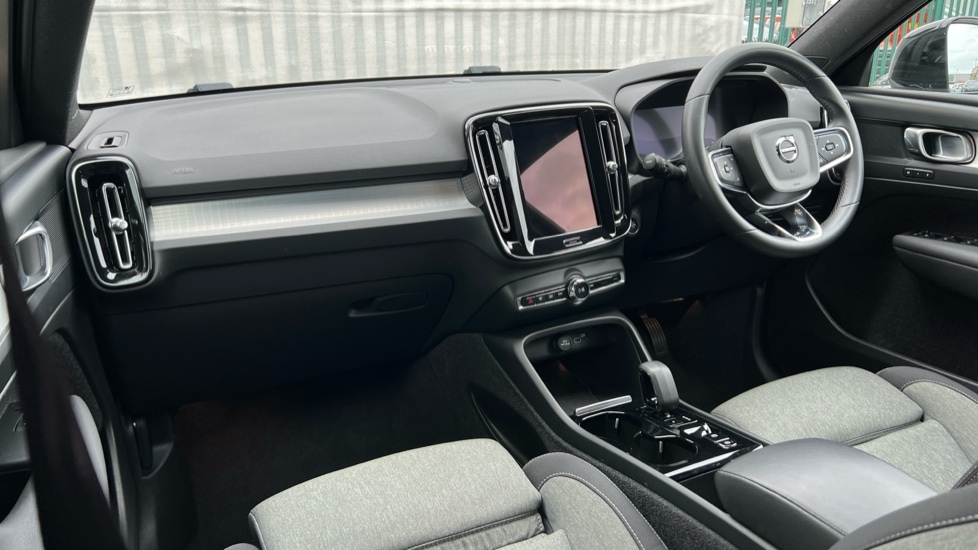 Used Volvo XC40 2023 for sale - 76540053: Photo 4