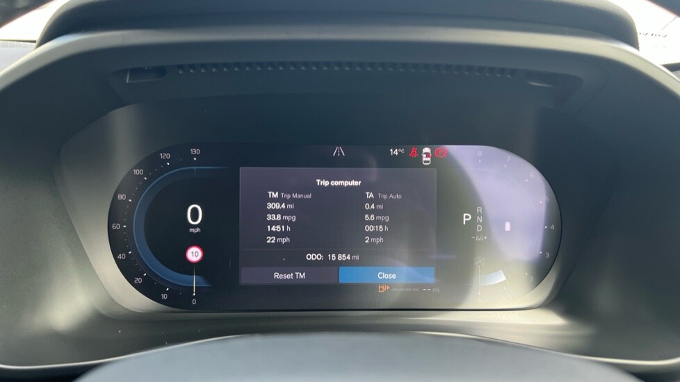 Used Volvo XC40 2023 for sale - 75943405: Photo 11