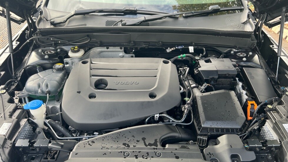 Used Volvo XC40 2023 for sale - 75943405: Photo 23