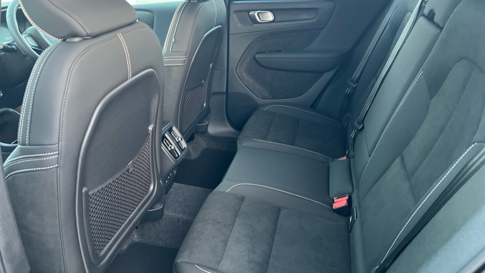 Used Volvo XC40 2025 for sale - 76894788: Photo 10