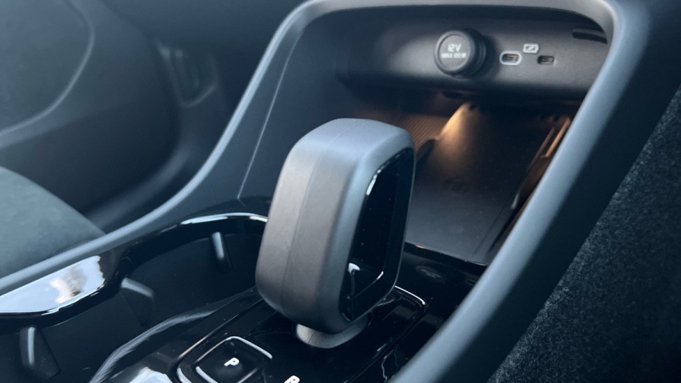 Used Volvo XC40 2025 for sale - 76894788: Photo 14