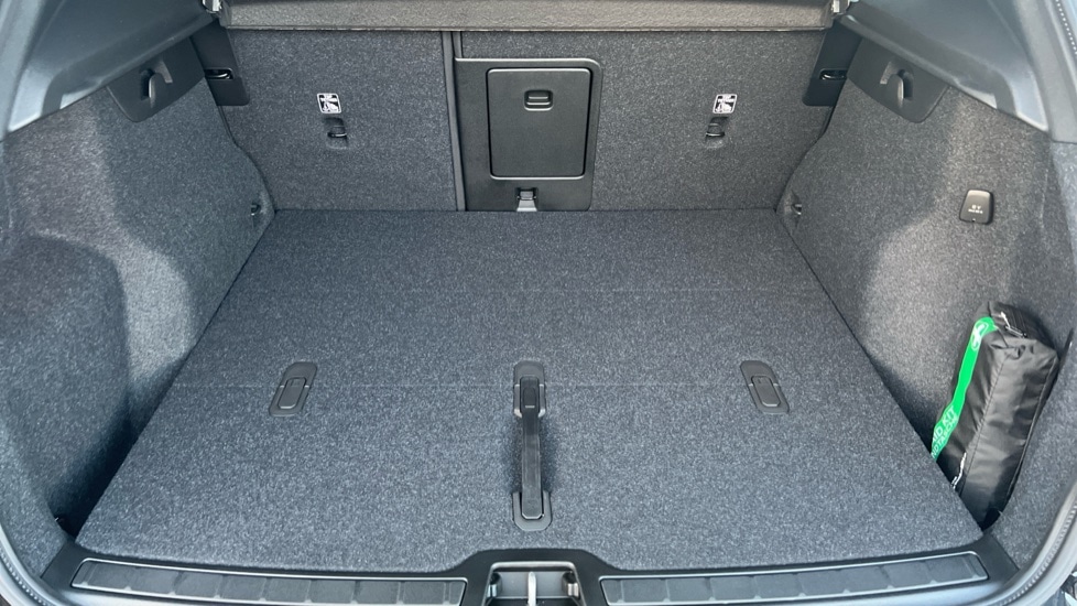 Used Volvo XC40 2025 for sale - 76894788: Photo 17