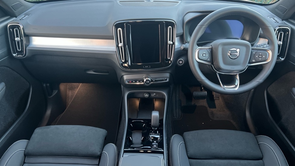 Used Volvo XC40 2025 for sale - 76894788: Photo 21