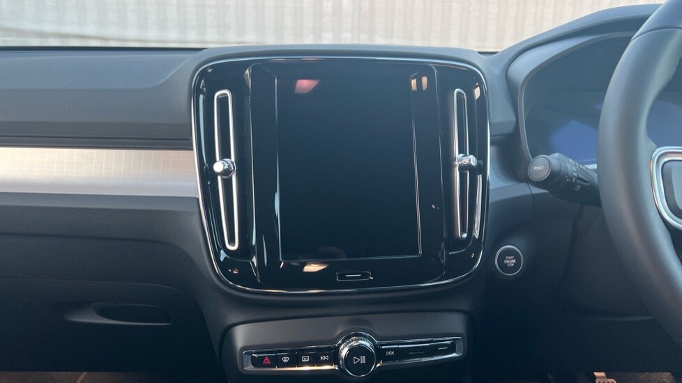 Used Volvo XC40 2025 for sale - 76894788: Photo 22