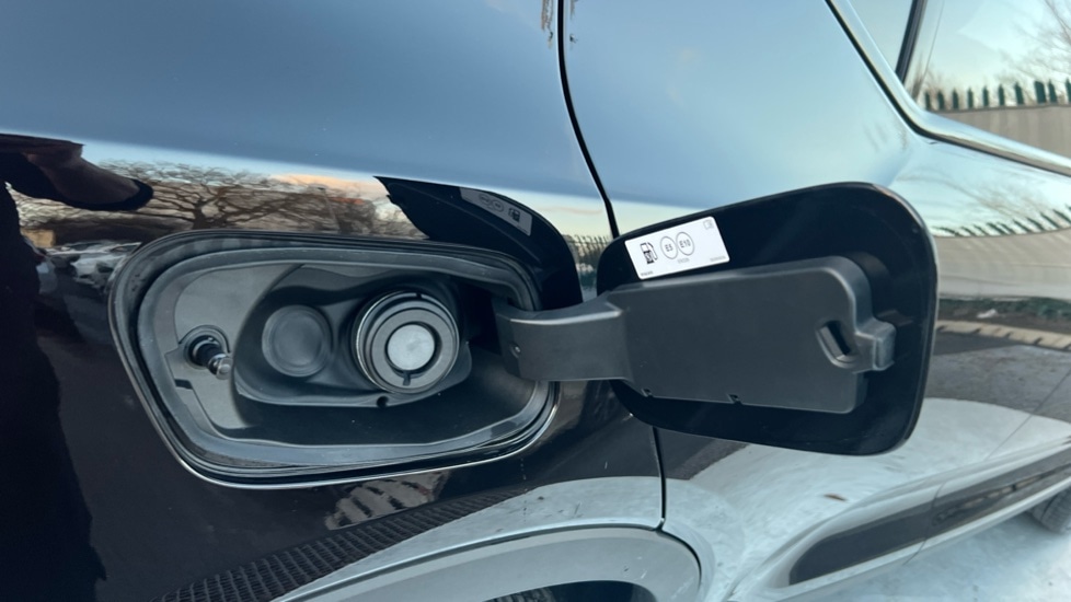 Used Volvo XC40 2025 for sale - 76894788: Photo 42