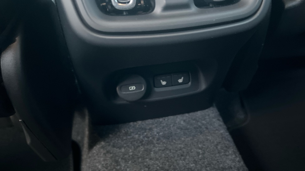 Used Volvo XC40 2025 for sale - 76894788: Photo 47