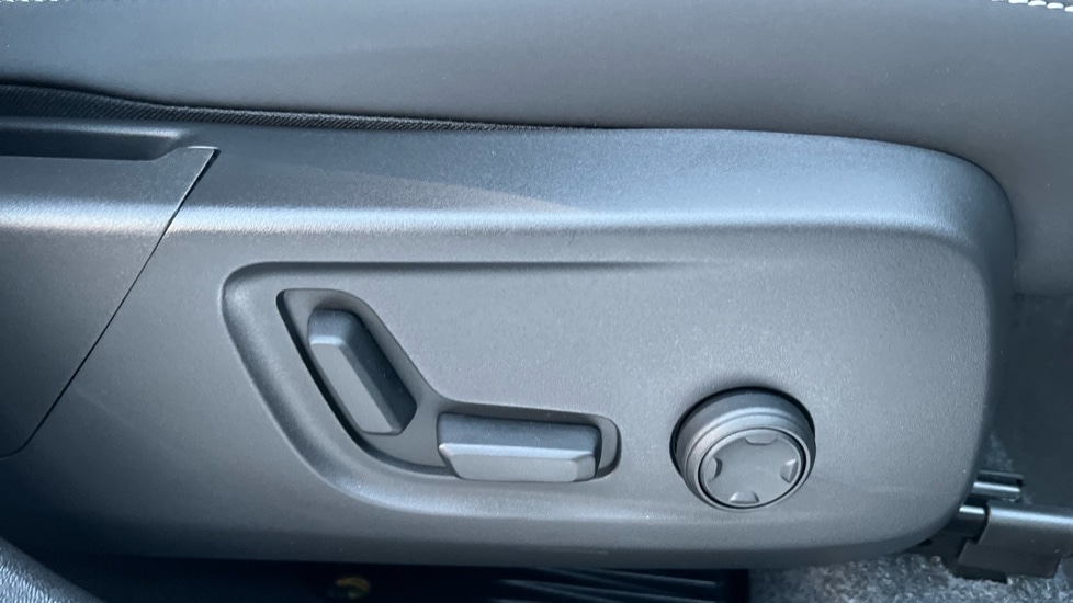 Used Volvo XC40 2025 for sale - 76894788: Photo 50