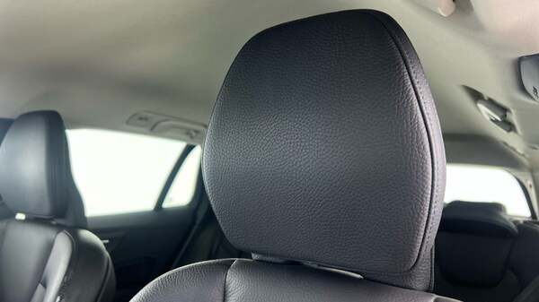 Used Volvo V60 2021 for sale - 76297353: Photo 11