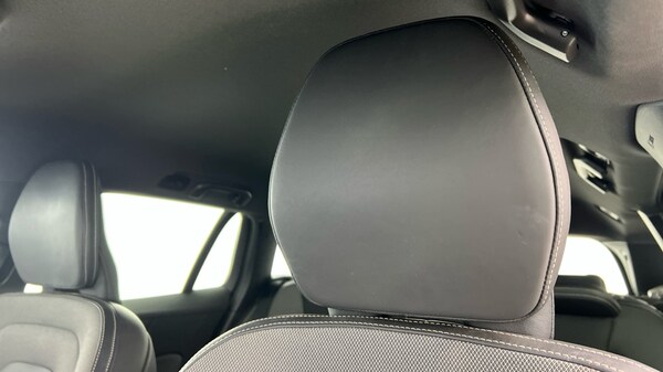 Used Volvo V60 2021 for sale - 76297502: Photo 11