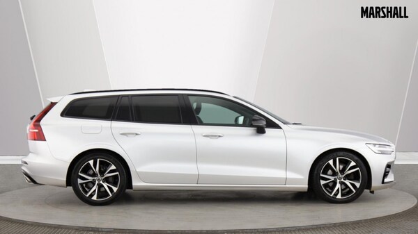 Used Volvo V60 2021 for sale - 76297502: Photo 2