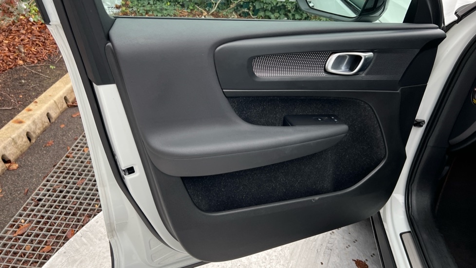 Used Volvo XC40 2020 for sale - 76766116: Photo 39