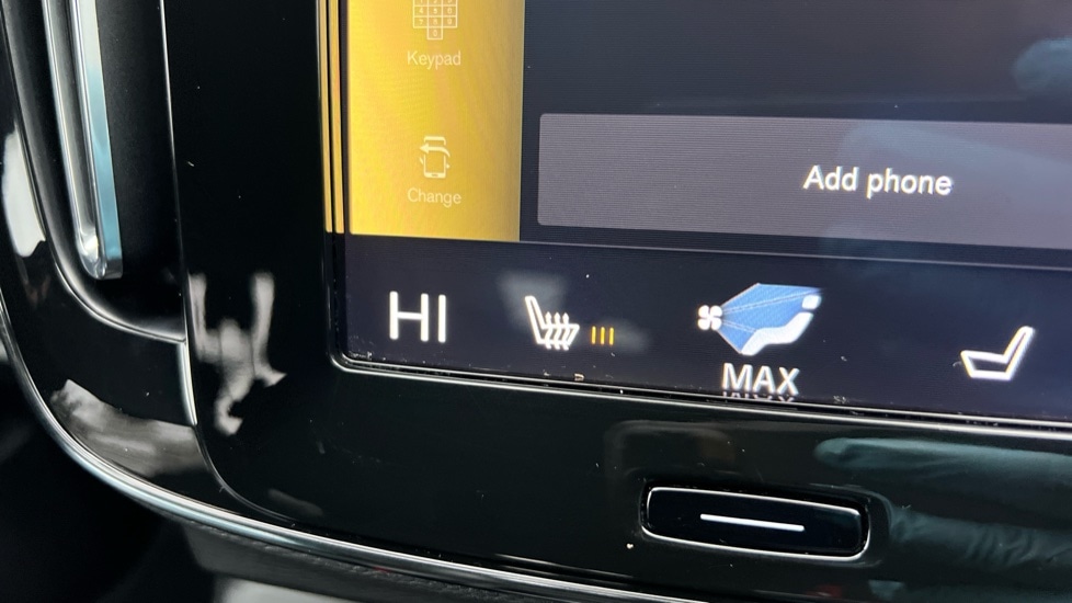 Used Volvo XC40 2020 for sale - 76766116: Photo 40