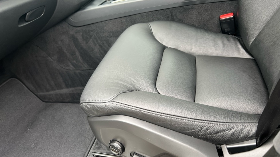 Used Volvo XC60 2021 for sale - 76458978: Photo 32