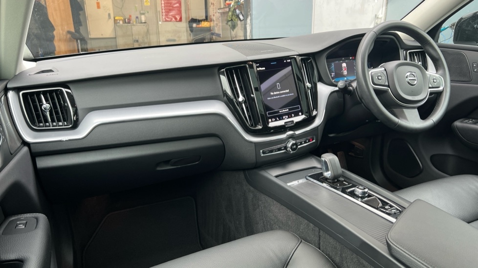 Used Volvo XC60 2021 for sale - 76458978: Photo 4