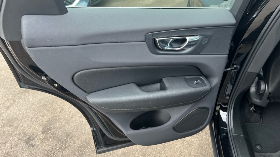 Used Volvo XC60 2021 for sale - 76458978: Photo 50