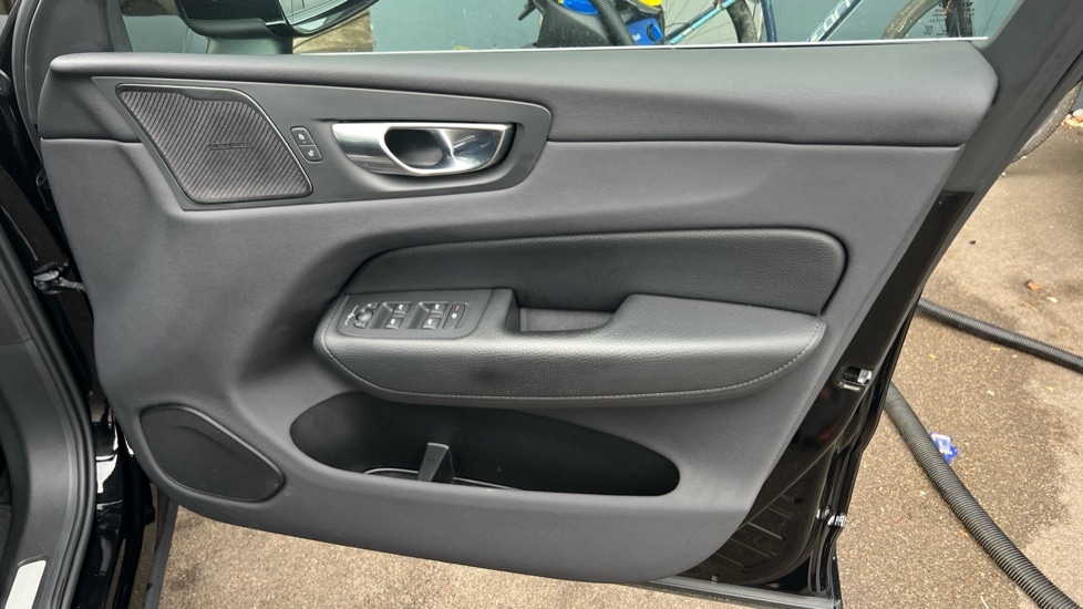 Used Volvo XC60 2021 for sale - 76458978: Photo 54