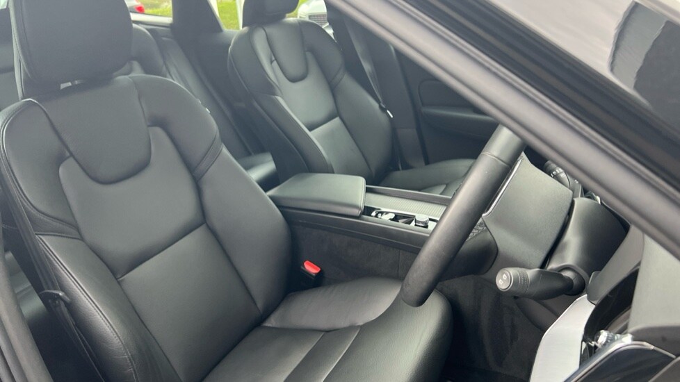 Used Volvo XC60 2021 for sale - 76458978: Photo 9