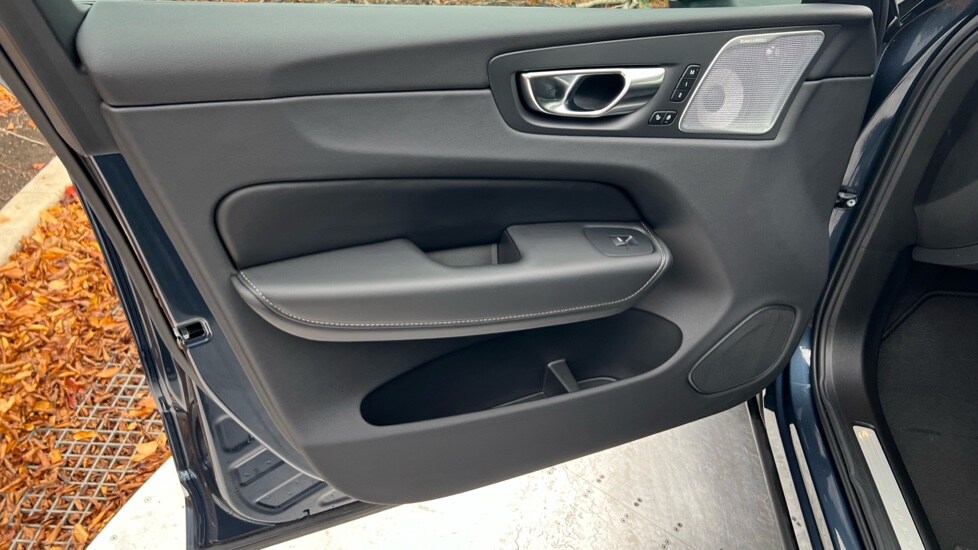Used Volvo XC60 2025 for sale - 76563695: Photo 46