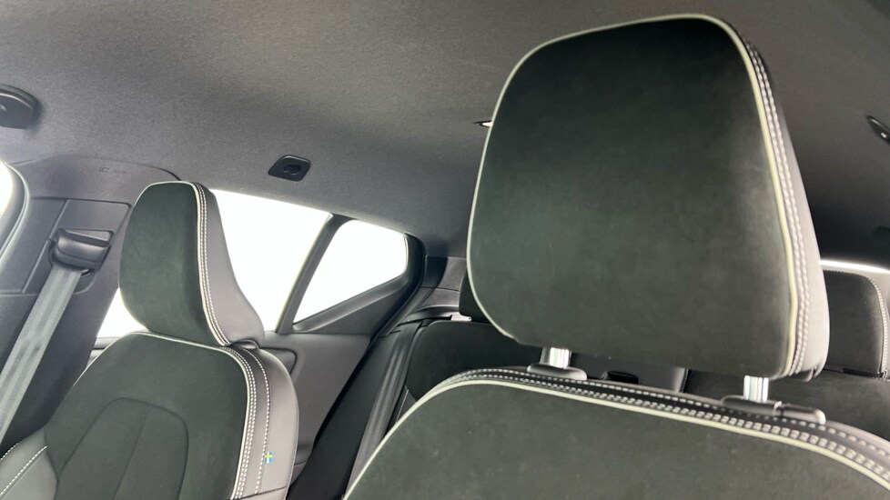 Used Volvo XC40 2021 for sale - 76589893: Photo 11