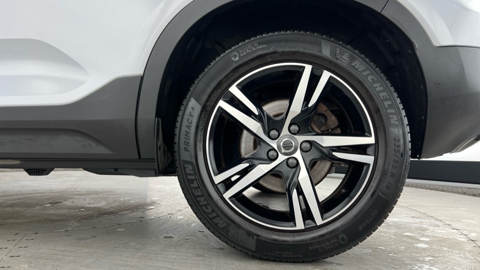 Used Volvo XC40 2021 for sale - 76589893: Photo 4