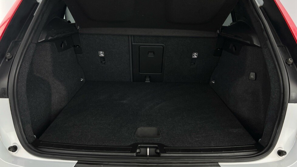 Used Volvo XC40 2021 for sale - 76589893: Photo 5