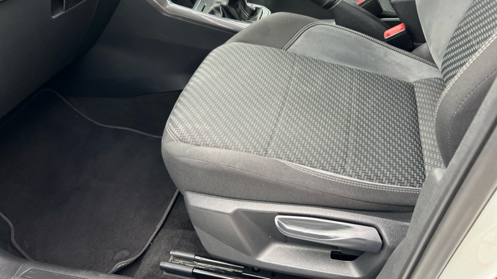 Used Volkswagen Polo 2020 for sale - 77021901: Photo 32