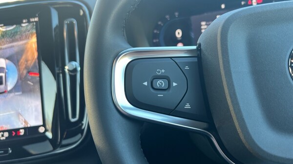 Used Volvo XC40 2024 for sale - 75472809: Photo 18