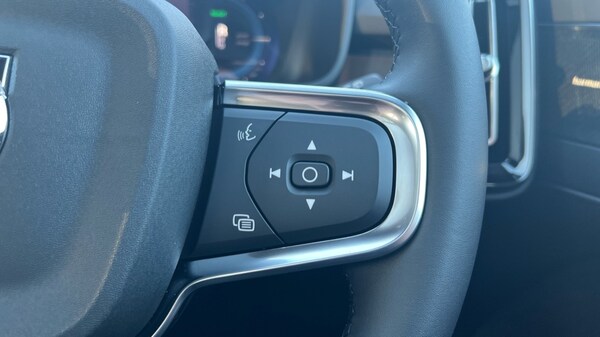 Used Volvo XC40 2024 for sale - 75472809: Photo 19