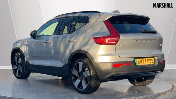 Used Volvo XC40 2024 for sale - 75472809: Photo 2