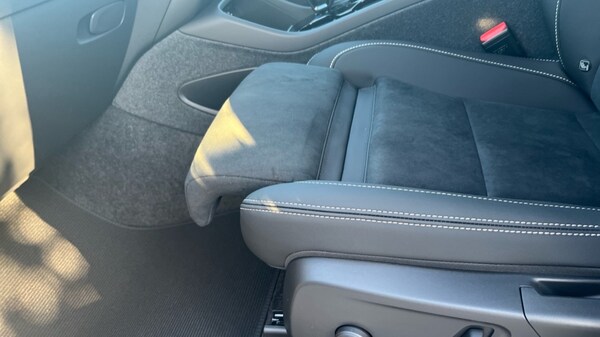 Used Volvo XC40 2024 for sale - 75472809: Photo 31