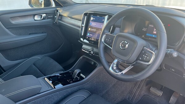 Used Volvo XC40 2024 for sale - 75472809: Photo 5