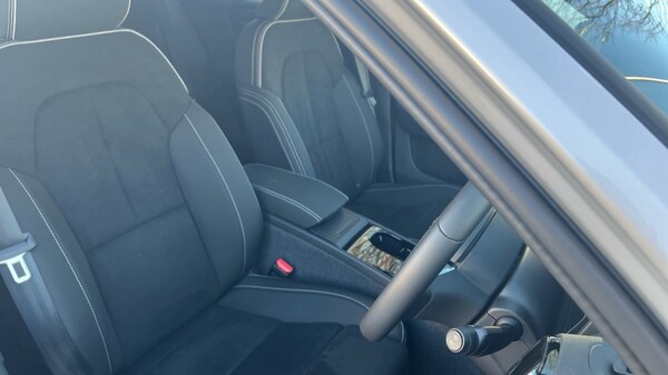Used Volvo XC40 2024 for sale - 75472809: Photo 9