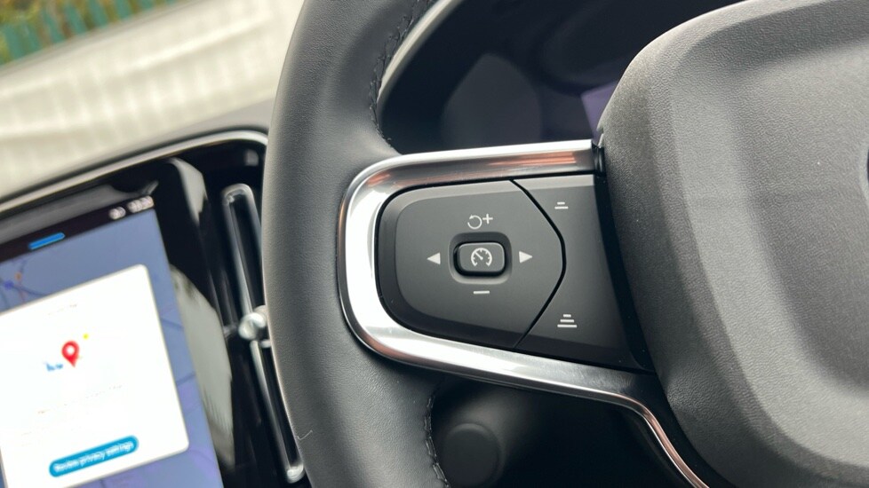 Used Volvo XC40 2023 for sale - 76241737: Photo 18