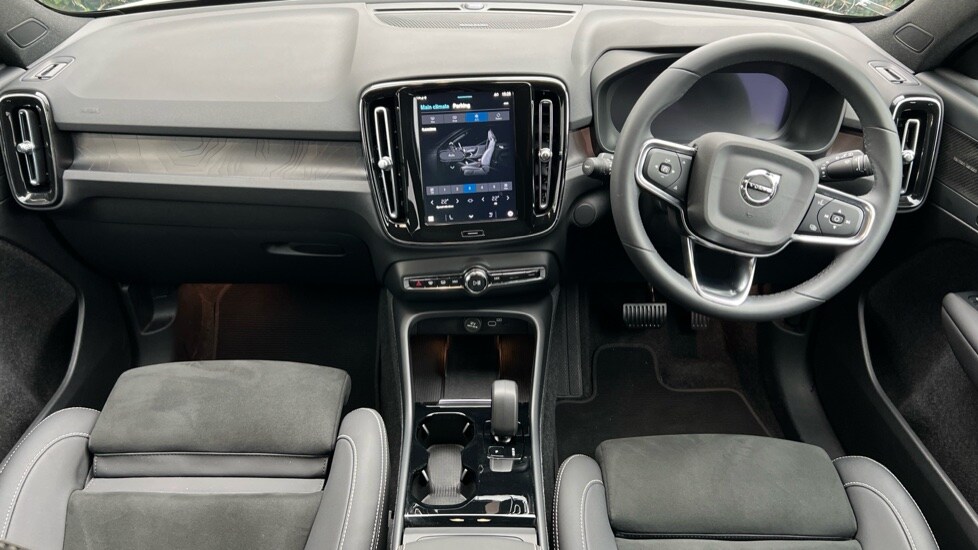 Used Volvo XC40 2023 for sale - 76241737: Photo 21