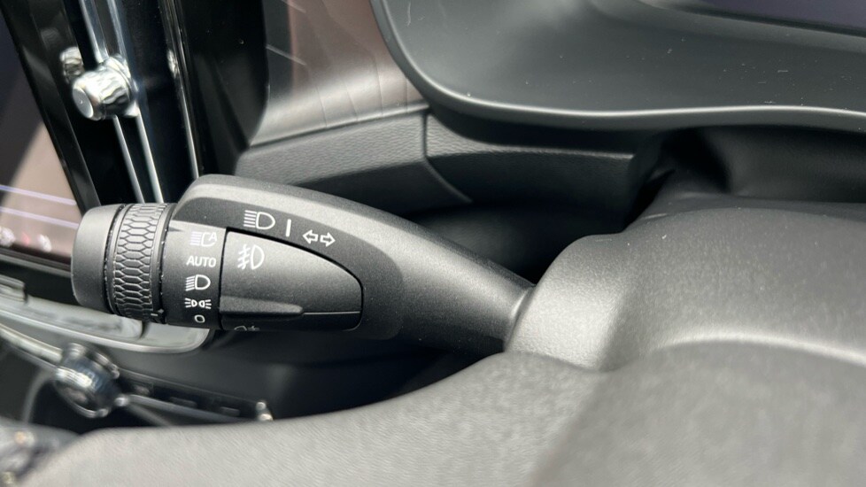 Used Volvo XC40 2023 for sale - 76241737: Photo 28