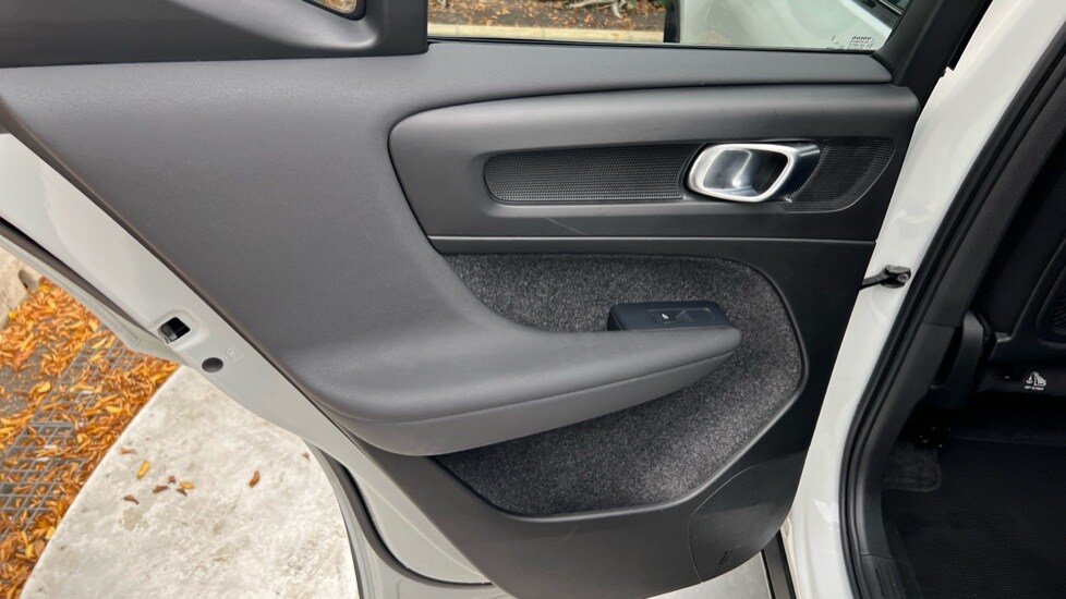 Used Volvo XC40 2023 for sale - 76241737: Photo 46