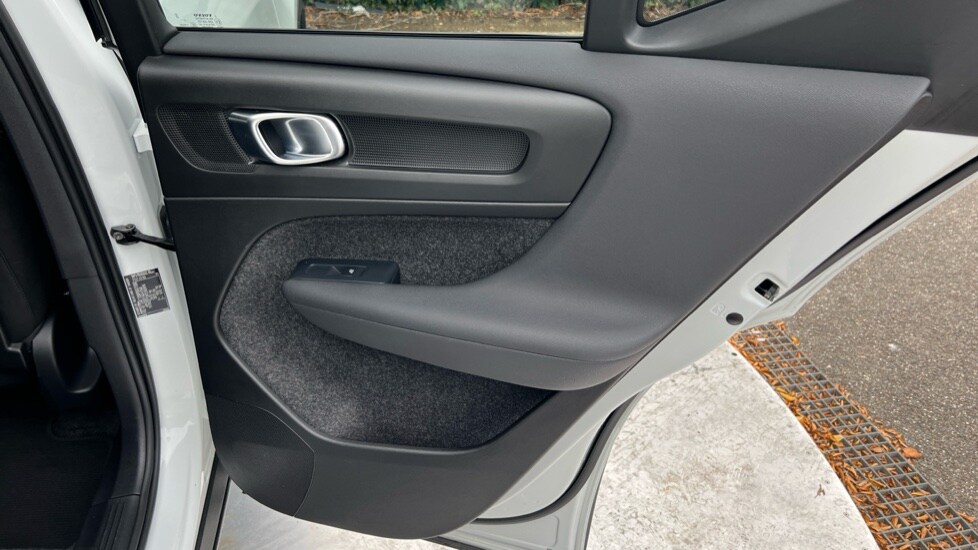 Used Volvo XC40 2023 for sale - 76241737: Photo 48