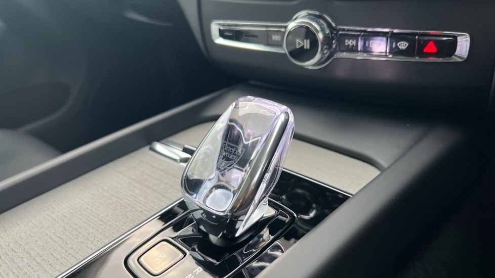 Used Volvo XC60 2025 for sale - 76914911: Photo 14