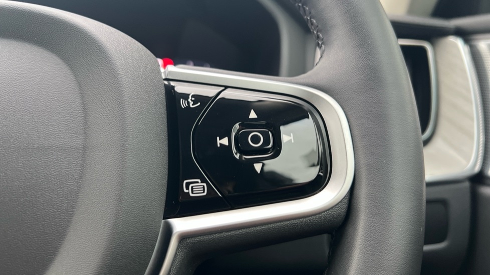 Used Volvo XC60 2025 for sale - 76914911: Photo 19