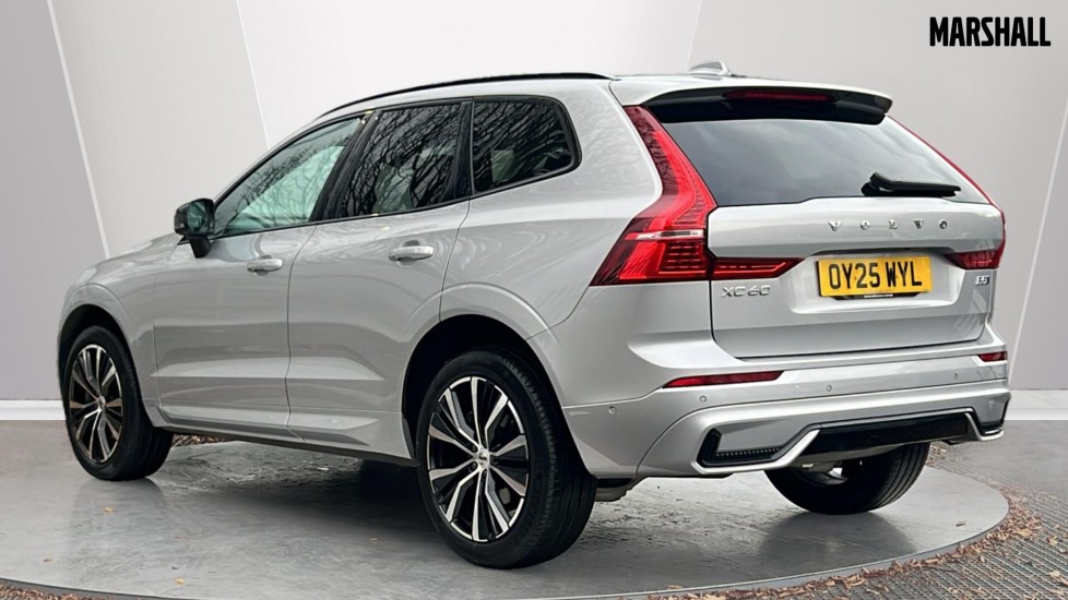 Used Volvo XC60 2025 for sale - 76914911: Photo 2