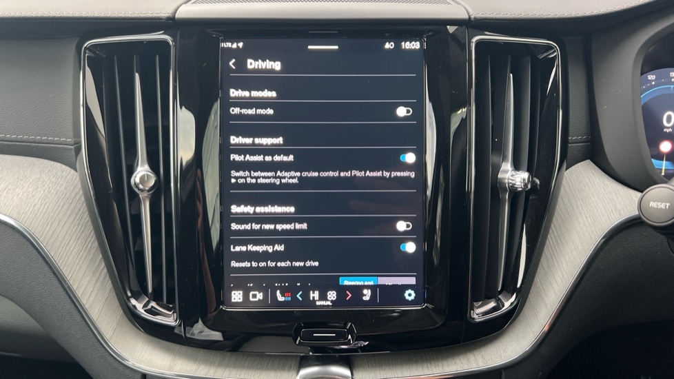 Used Volvo XC60 2025 for sale - 76914911: Photo 41