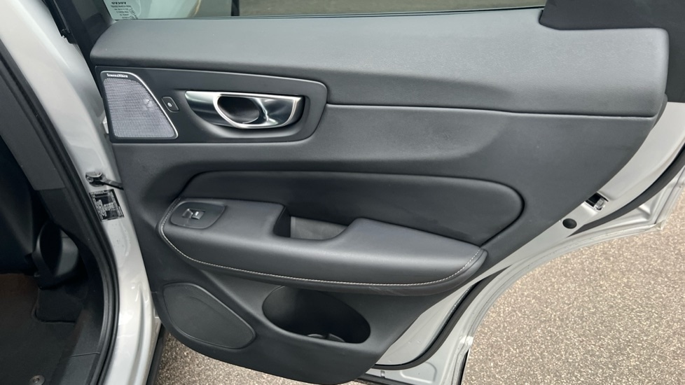 Used Volvo XC60 2025 for sale - 76914911: Photo 50