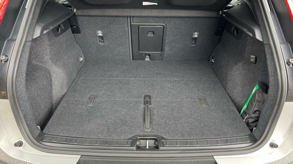 Used Volvo XC40 2023 for sale - 76948288: Photo 17