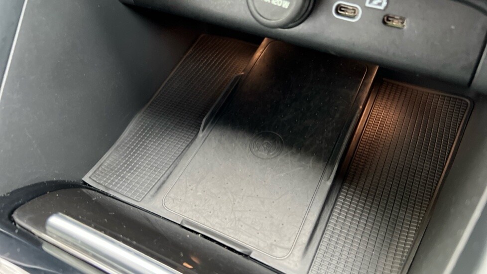 Used Volvo XC40 2023 for sale - 76948288: Photo 57