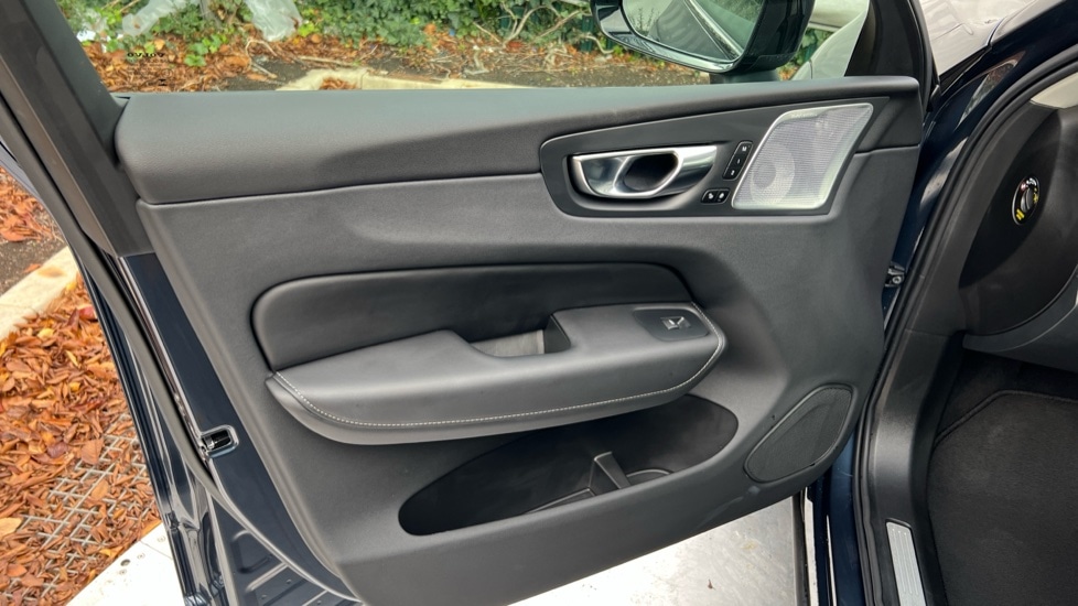 Used Volvo XC60 2025 for sale - 76575146: Photo 46