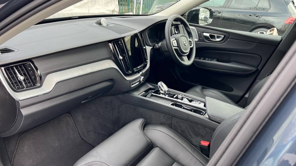 Used Volvo XC60 2025 for sale - 76575146: Photo 47