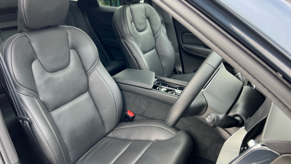 Used Volvo XC60 2025 for sale - 76575146: Photo 9
