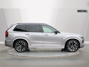 Used Volvo XC90 2025 for sale - 76112200: Photo 3
