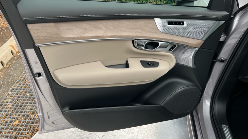 Used Volvo XC90 2025 for sale - 76112200: Photo 47